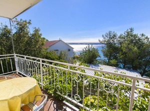Tina | Starigrad