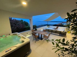 Secluded Seafront | Zavala