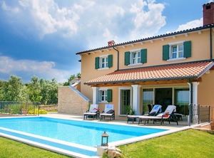 Villa Marina Vosteni Sveti Lovrec | Selina