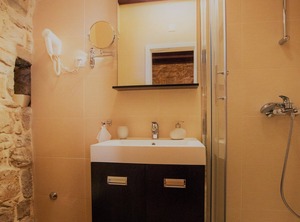 Mediterranean Mediavel Country Villa | Komaji