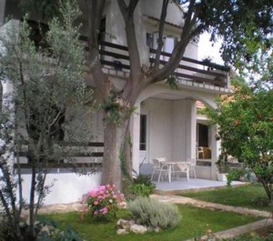 Adelheid Biograd 