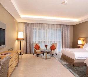 Grand Cosmopolitan Hotel 