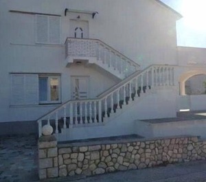 Holiday Mandre Persons Bedrooms 