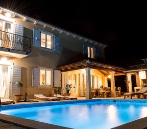 Holiday Smoljanci Persons Bedrooms 
