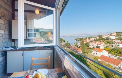 Splitska Apartment | 1 Bedroom Cozy Apartment In Splitska