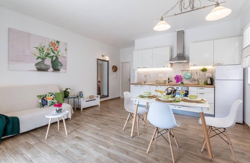 Cove Makarac (Milna) Apartment | 1 bedroom gorgeous apartment in Milna