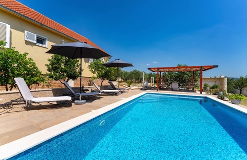 Zaton Obrovacki House | 100 m² House ∙ 3 bedrooms ∙ 7 guests