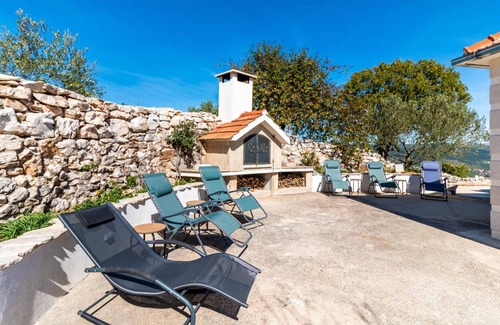 Lokvicici House | 100 m² House ∙ 2 bedrooms ∙ 5 guests