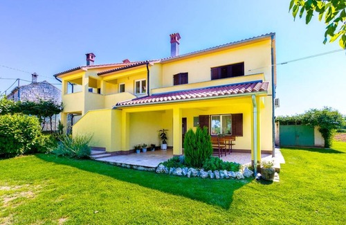 Grandici House | 100 m² House ∙ 3 bedrooms ∙ 7 guests