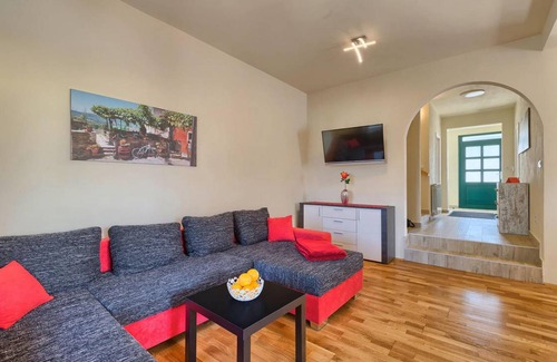 Rojci House | 100 m² House ∙ 3 bedrooms ∙ 8 guests