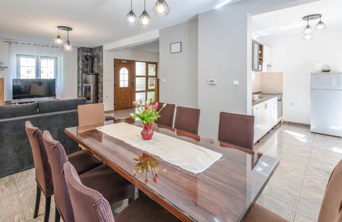 Brestovac House | 100 m² House ∙ 3 bedrooms ∙ 8 guests