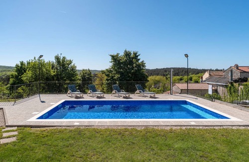Cepic Villa | 100 m² Villa ∙ 2 bedrooms ∙ 4 guests