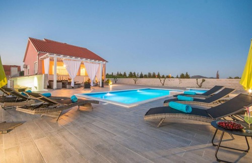 Tinj Villa | 100 m² Villa ∙ 3 bedrooms ∙ 8 guests