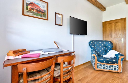 Jastrebarsko House | 104 m² House ∙ 3 bedrooms ∙ 6 guests