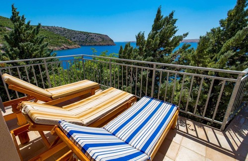 Stinica House | 105 m² House ∙ 2 bedrooms ∙ 5 guests