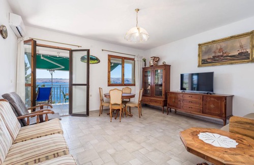 Stinica House | 105 m² House ∙ 2 bedrooms ∙ 5 guests