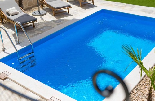 Malinska Villa | 105 m² Villa ∙ 4 bedrooms ∙ 8 guests