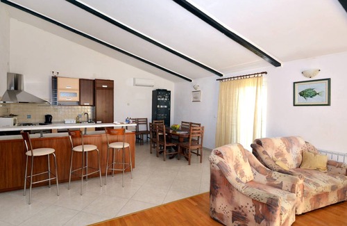 Jesenice Apartment | 106 m² Apartment ∙ 3 bedrooms ∙ 7 guests