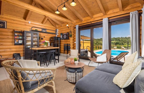 Petrinja House | 108 m² House ∙ 3 bedrooms ∙ 7 guests