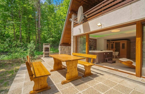 Lic Other | 110 m² Accommodation ∙ 2 bedrooms ∙ 4 guests