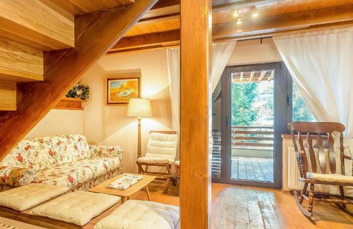 Lic Ski Chalet | 110 m² Chalet ∙ 2 bedrooms ∙ 4 guests