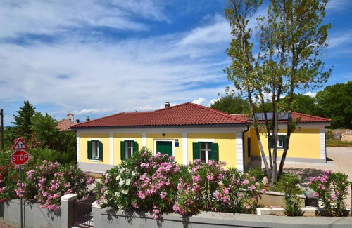 Bogovici House | 110 m² House ∙ 3 bedrooms ∙ 6 guests