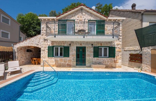 Prolozac Villa | 110 m² Villa ∙ 3 bedrooms ∙ 8 guests