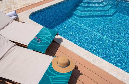 Prolozac Villa | 110 m² Villa ∙ 3 bedrooms ∙ 8 guests