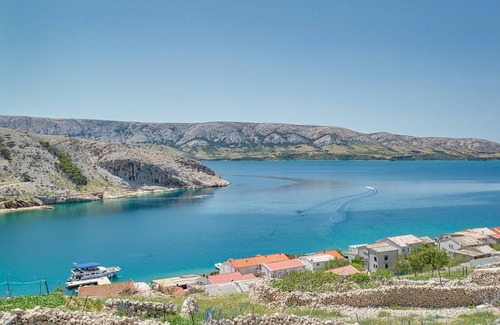Metajna House | 115 m² House ∙ 2 bedrooms ∙ 4 guests