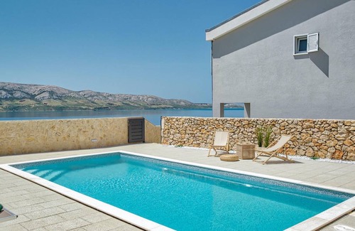 Metajna House | 115 m² House ∙ 2 bedrooms ∙ 4 guests