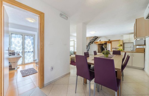 Crni House | 116 m² Maisonette ∙ 4 bedrooms ∙ 8 guests
