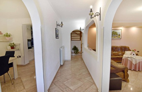 Radini House | 120 m² House ∙ 3 bedrooms ∙ 6 guests