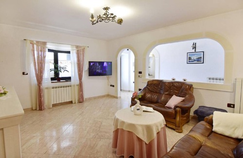 Radini House | 120 m² House ∙ 3 bedrooms ∙ 6 guests