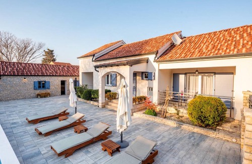 Pridraga House | 120 m² House ∙ 2 bedrooms ∙ 5 guests