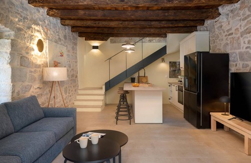 Pitve House | 120 m² House ∙ 2 bedrooms ∙ 6 guests