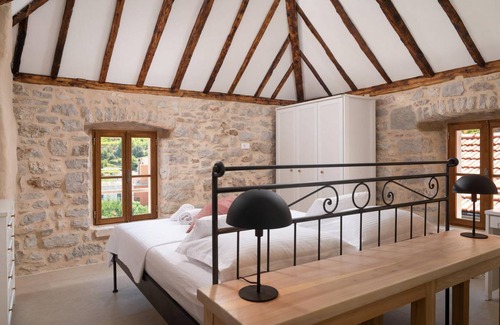 Pitve House | 120 m² House ∙ 2 bedrooms ∙ 6 guests