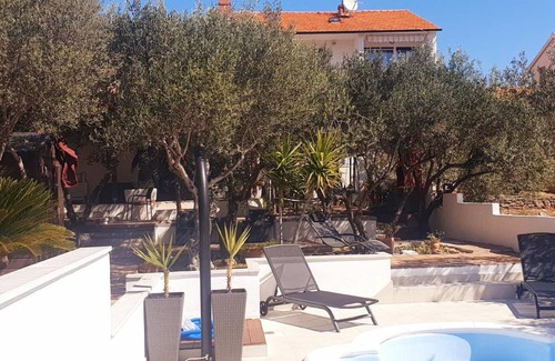 Stari Grad House | 120 m² House ∙ 4 bedrooms ∙ 8 guests