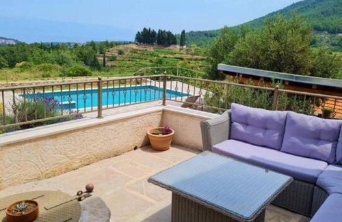 Pitve Villa | 120 m² Villa ∙ 4 bedrooms ∙ 12 guests
