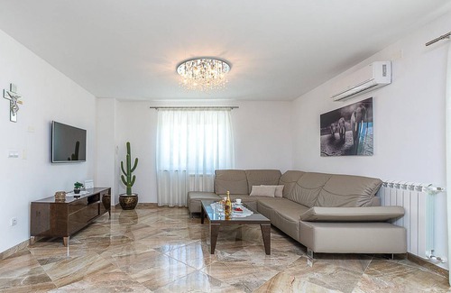 Kastel Apartment | 121 m² Apartment ∙ 2 bedrooms ∙ 4 guests