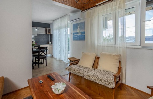 Karlobag House | 124 m² House ∙ 2 bedrooms ∙ 6 guests