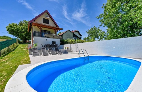 Sveti Ilija House | 125 m² House ∙ 2 bedrooms ∙ 5 guests