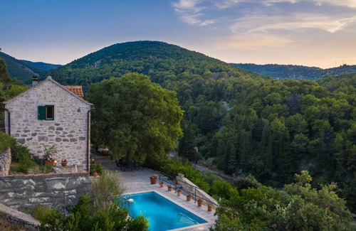Dol Villa | 125 m² Villa ∙ 3 bedrooms ∙ 6 guests