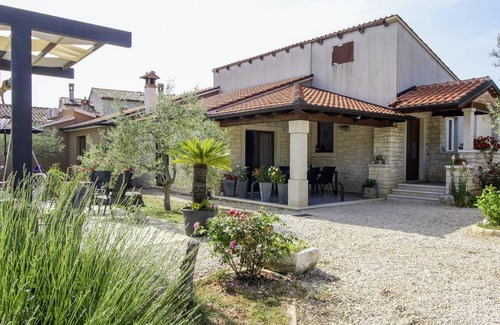 Kurili Apartment | 130 m² Apartment ∙ 3 bedrooms ∙ 6 guests