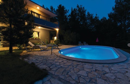 Slime House | 130 m² House ∙ 4 bedrooms ∙ 8 guests