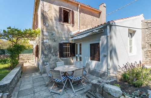 Mali Losinj Villa | 130 m² Villa ∙ 3 bedrooms ∙ 8 guests
