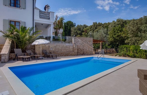 Mali Losinj Villa | 131 m² Villa ∙ 3 bedrooms ∙ 9 guests