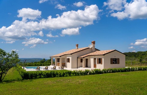 Draguc Villa | 134 m² Villa ∙ 2 bedrooms ∙ 4 guests