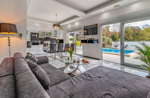 Stinjan House | 136 m² House ∙ 4 bedrooms ∙ 8 guests