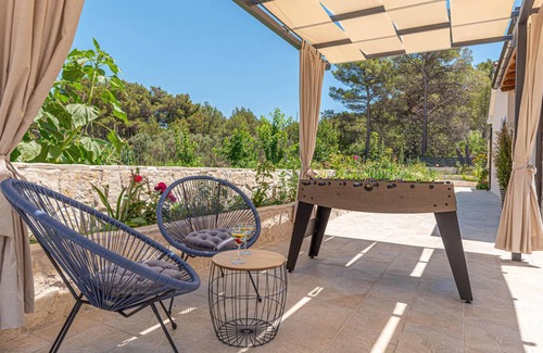 Jadrtovac House | 137 m² House ∙ 3 bedrooms ∙ 8 guests