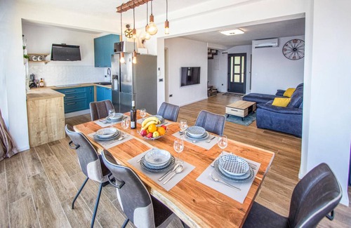 Zavala House | 140 m² House ∙ 3 bedrooms ∙ 8 guests